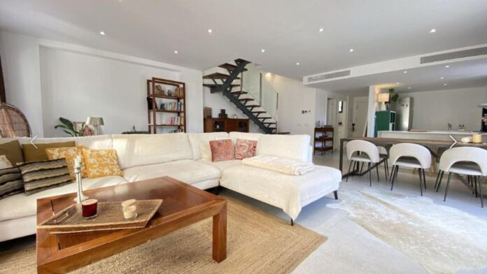 Opportunity: a luxury duplex in Siesta