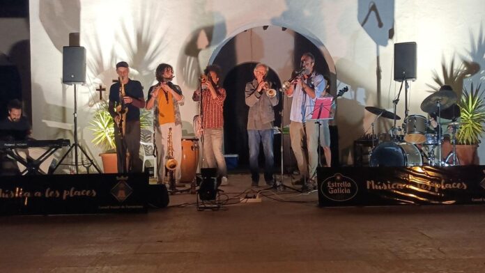 Tuesday nights sound of live jazz at El Pilar de la Mola