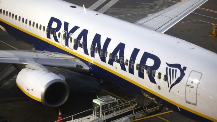 270 euros fine for making a mess on a Ryanair flight from Ibiza to Alicante