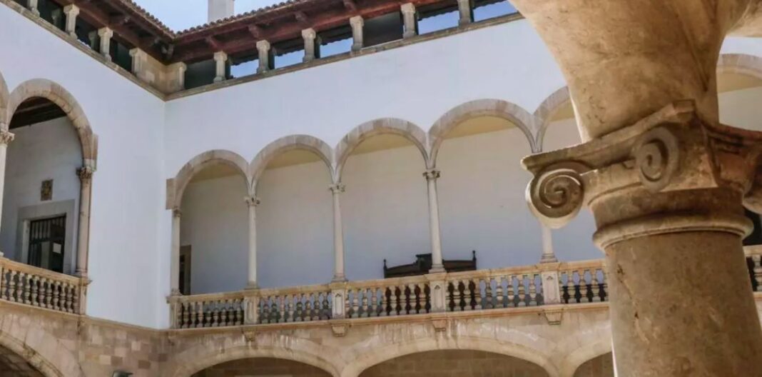 Cocaine and heroin found in search of house of a man accused of distributing counterfeit banknotes in Ibiza