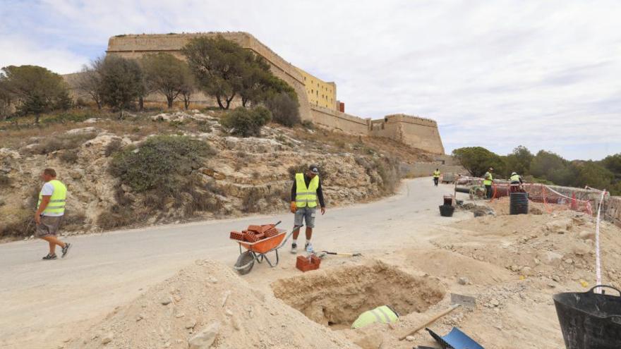 The remodeling of the access road to the Parador de Ibiza nears completion