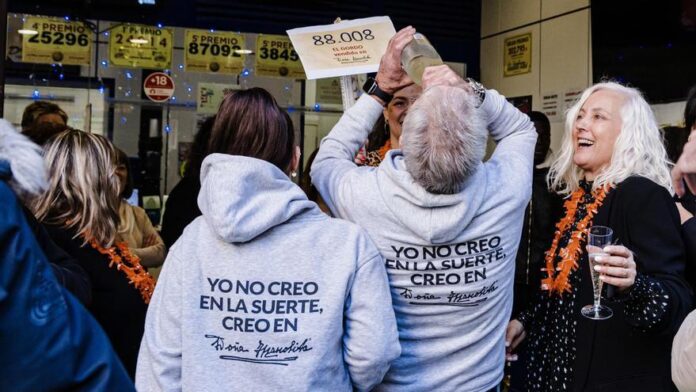 How to collect my Christmas Lottery ticket