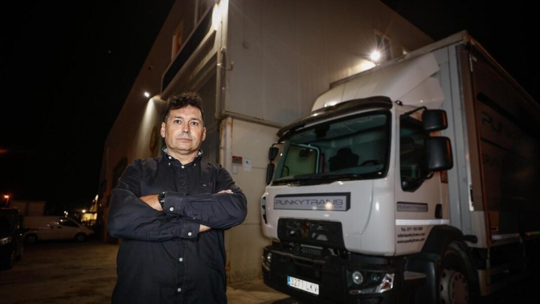 Pimeef warns that paying ferry hours to truck drivers will make products in Ibiza more expensive