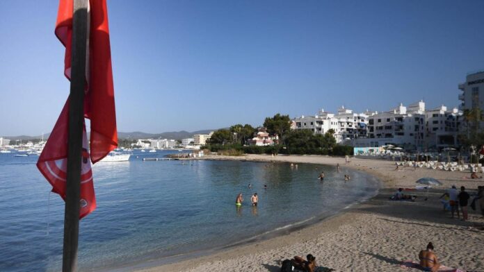 Balearic Sea report warns: the water on Ibiza’s beaches is getting worse and worse