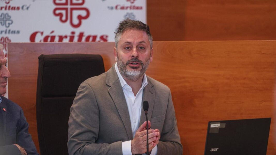 The faces of social exclusion in Ibiza: children, foreigners, those who live alone, women..