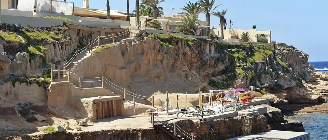 https://www.diariodeibiza.com/news/world/tycoon-doronin-demolish-illegal-bunker/