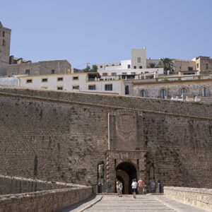 Dalt vila.