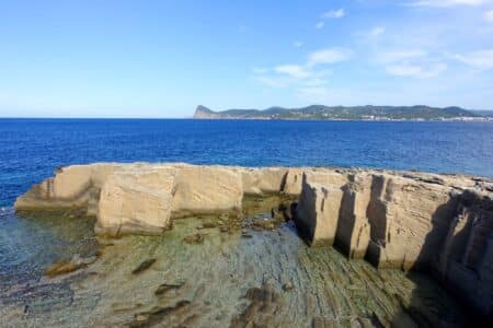 Danger for Hikers in Ibiza: Firefighters Stress Key Safety Measures to Avoid Rescue Operations