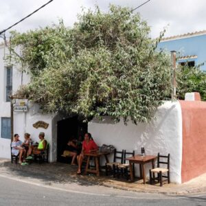 The iconic façade of Ca n’Anneta. Photo: Sergio G. Cañizares