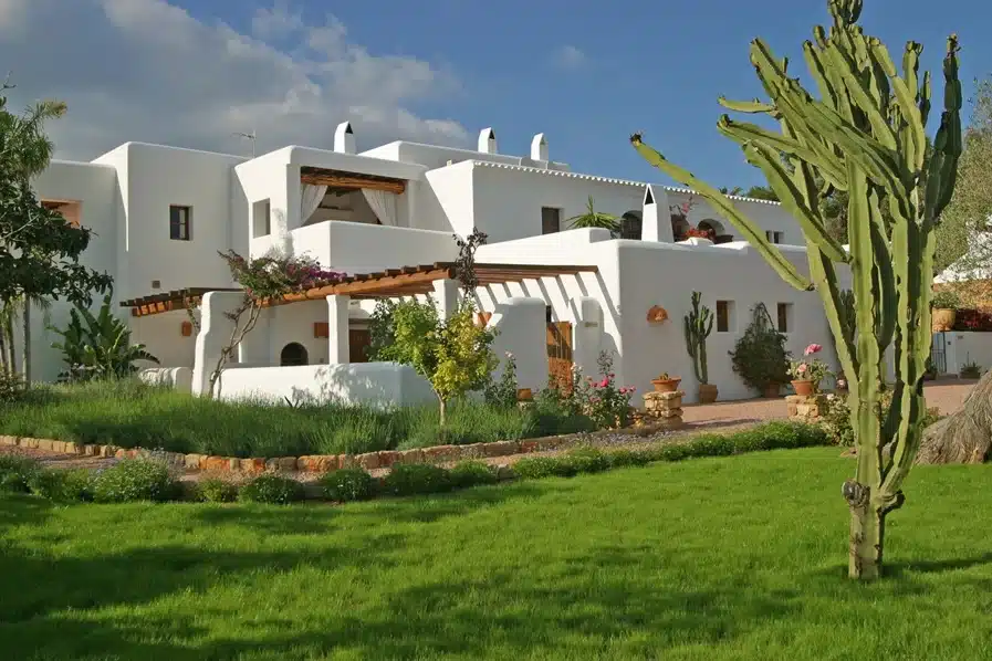 Travel to Ibiza: Can Curreu