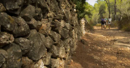 The best hiking routes ending at beaches in Ibiza
