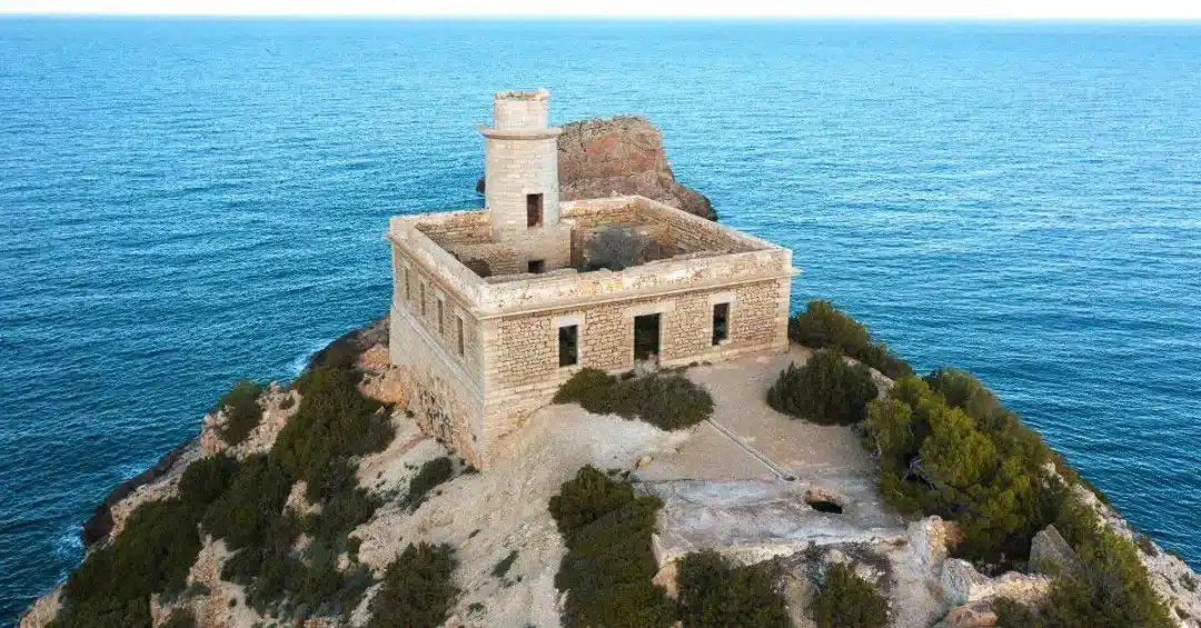 Punta Grossa lightouse.
