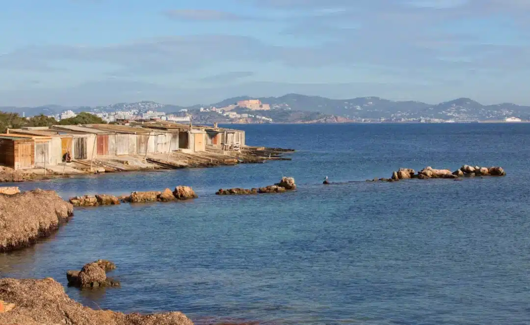 Traditional fishermen’s huts, known in spanish as ‘casetas varadero’.