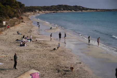 What will the weather be like in Ibiza this Christmas 2024? Your definitive guide to packing wisely
