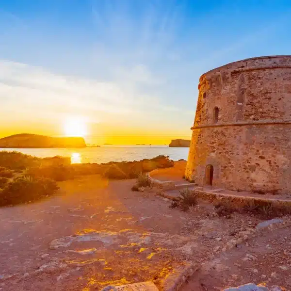 Winter hiking: Torre den Rovira