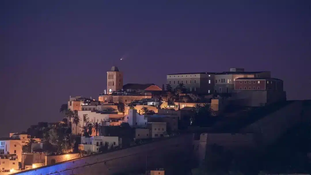 Comet in Ibiza