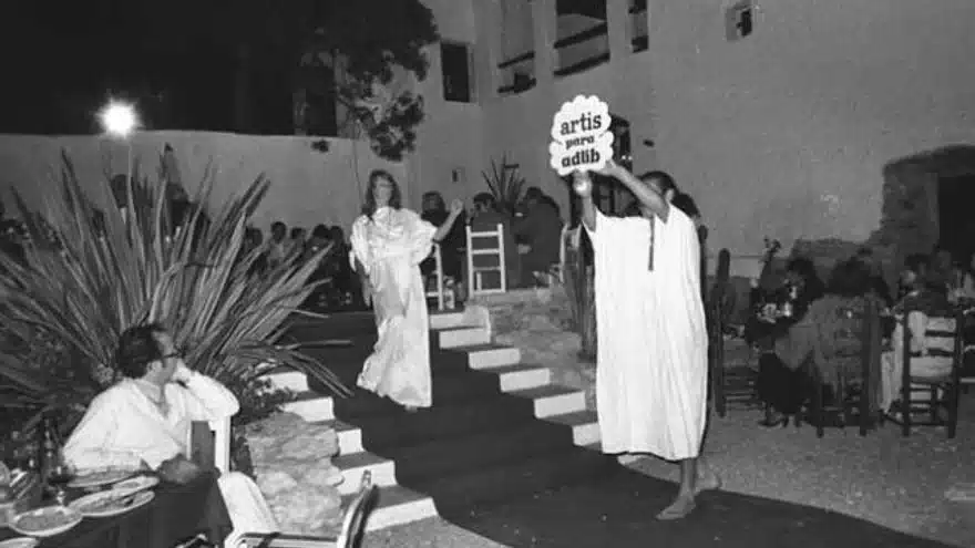 Adlib fashion show in the 70s.
