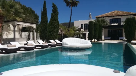 Gary Goldsmith’s Ibiza villa: a glimpse into the lavish lifestyle of Kate Middleton’s controversial uncle