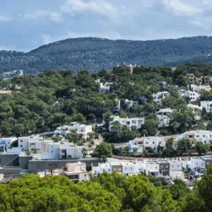 Did you know that the famous dj David Guetta offers you accommodation in Ibiza?