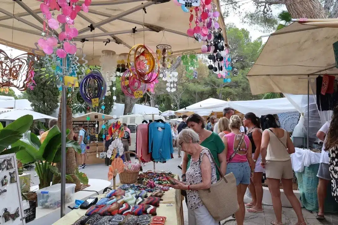 Las Dalias hippy market