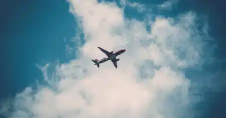 5 essential airplane hacks you should know to enjoy your next trip to Ibiza