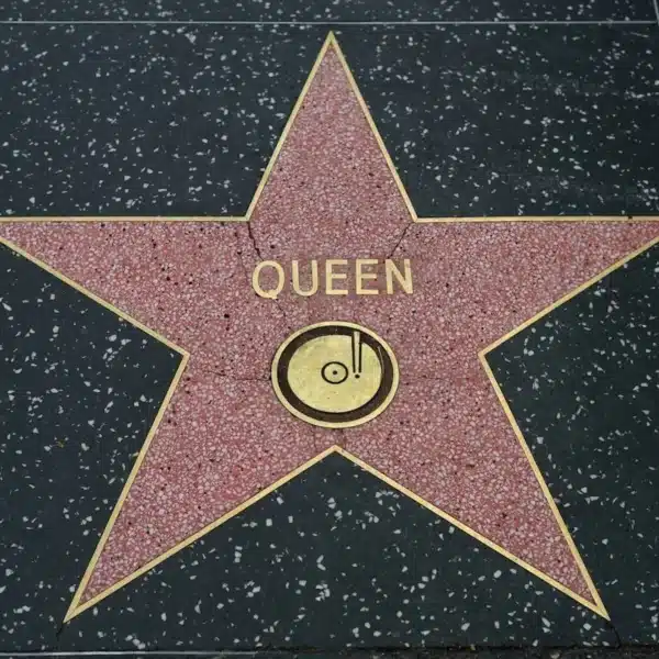 Queen-Freddie Mercury