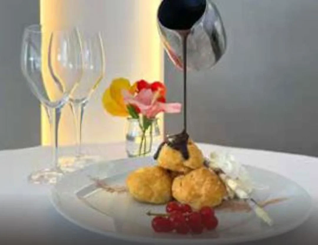 Pitiuso restaurant profiteroles / PG