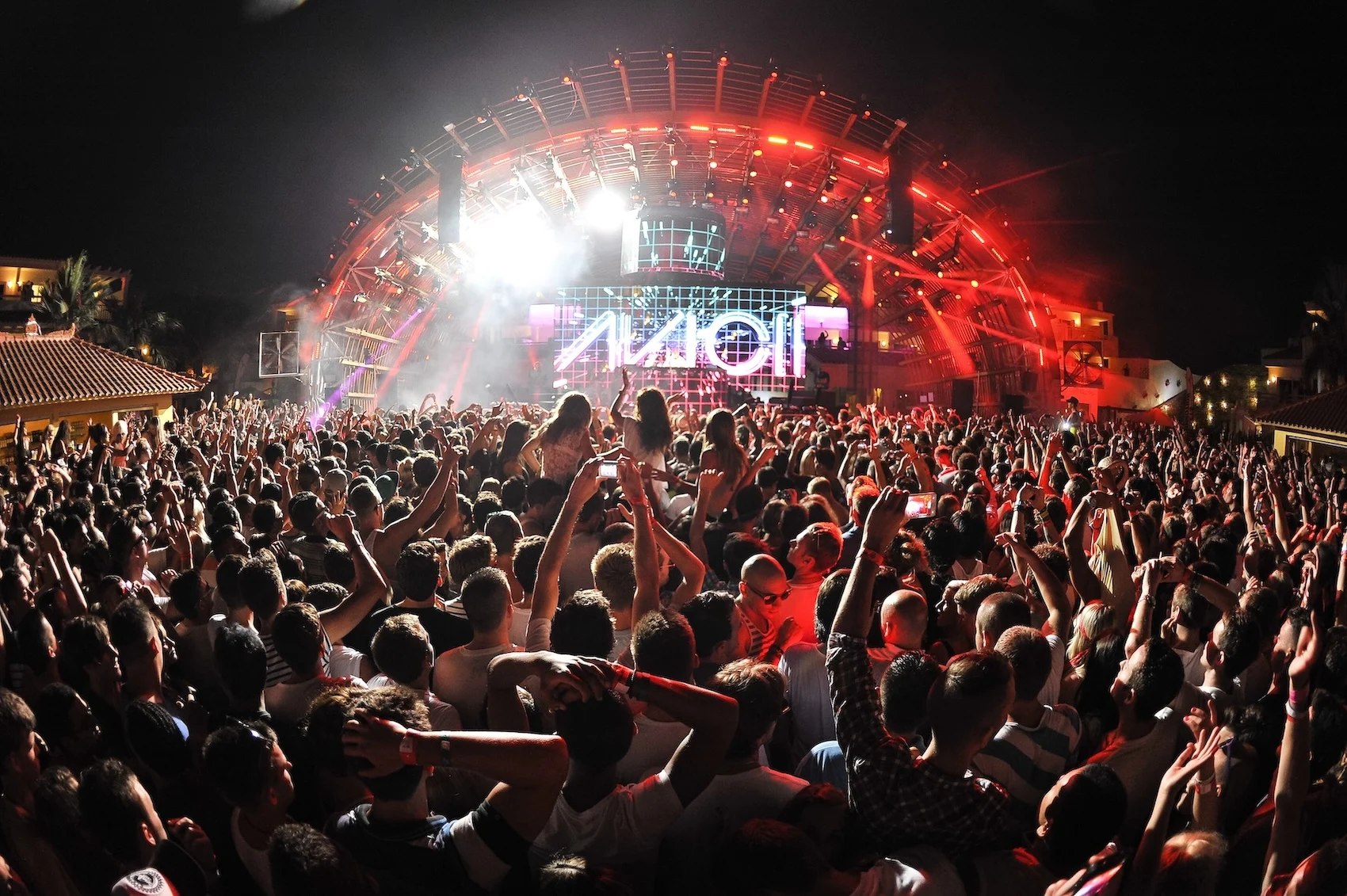 Avicii at Ushuaïa Ibiza (2)