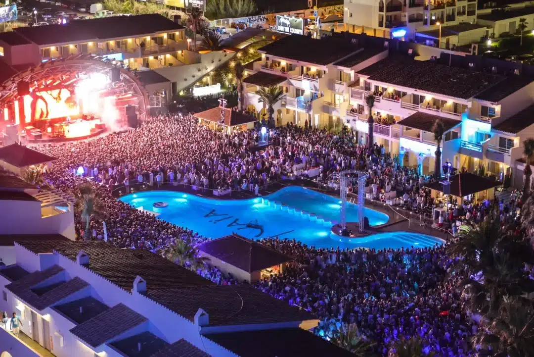 Avicii at Ushuaïa Ibiza (5)