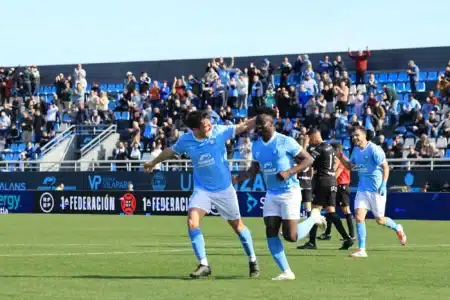 Do you like football? Then do not miss the exciting UD Ibiza playoff matches!