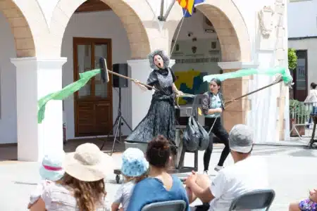 Discover the magic of Barruguet, Ibiza’s family theatre festival returns to Santa Eulària in 2025