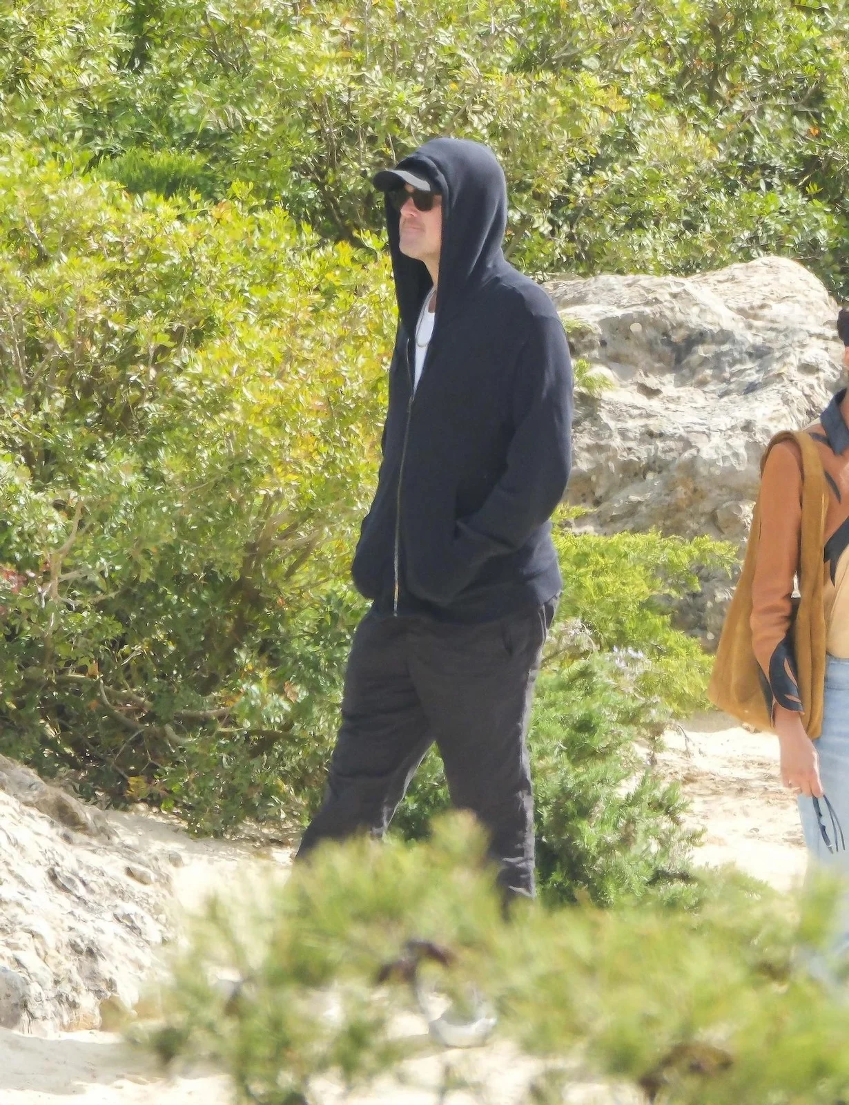 Celebrities in Ibiza: Leonardo DiCaprio and Vittoria Ceretti