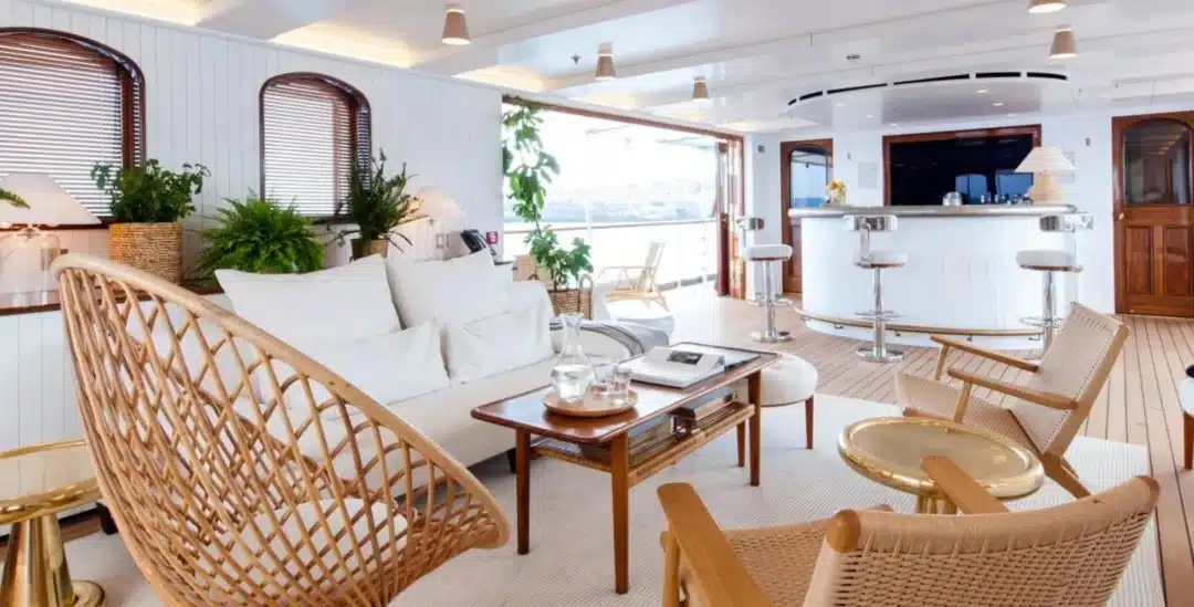 Shemara: British war yacht