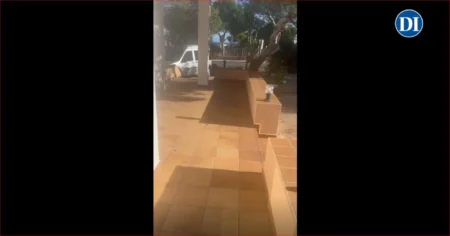 A house in Es Caló, Formentera, robbed at dawn: “They turned the terrace upside down and ate 4 boxes of prawns”