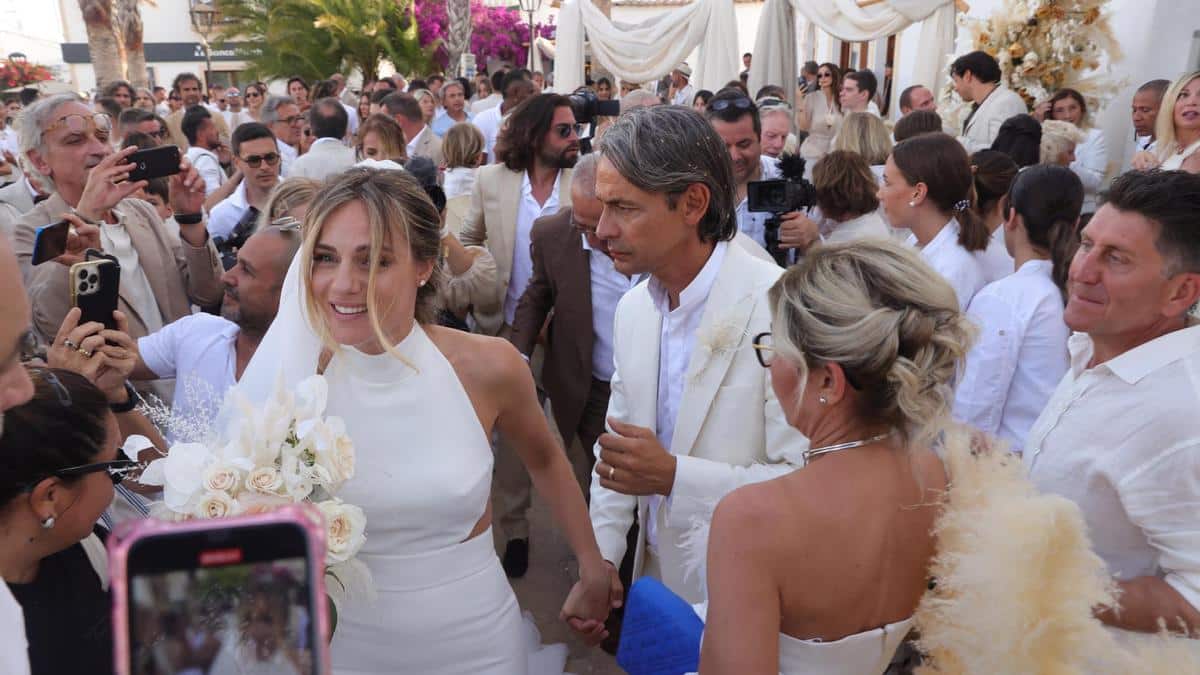 https://www.diariodeibiza.com/news/ibiza/pippo-inzaghi-angela-robusti-married/