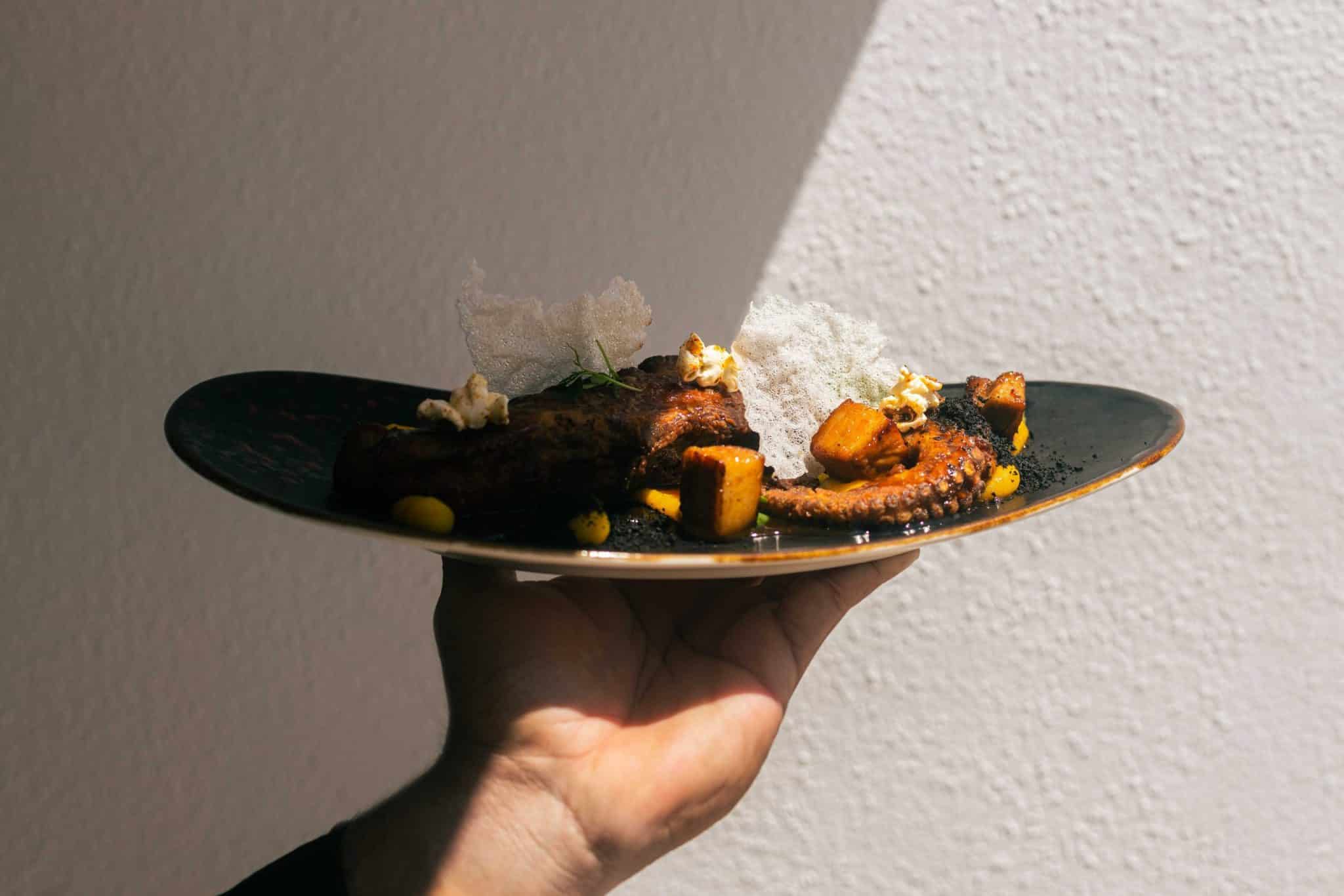 https://www.diariodeibiza.com/news/world/platja-den-bossa-restaurants/