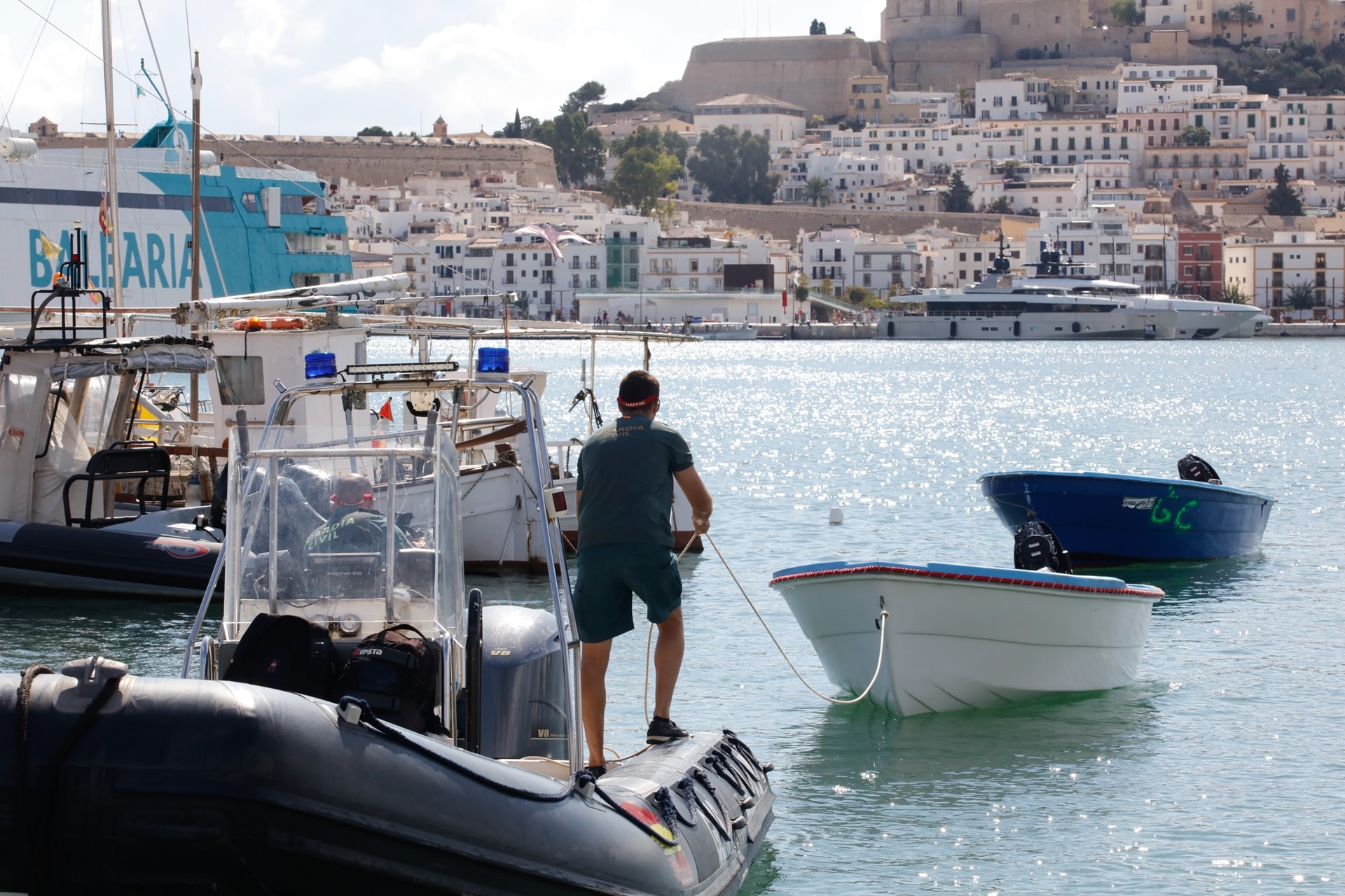 Court orders 41 migrants arriving in the Pitiusas Islands to be taken to Valencia detention centre