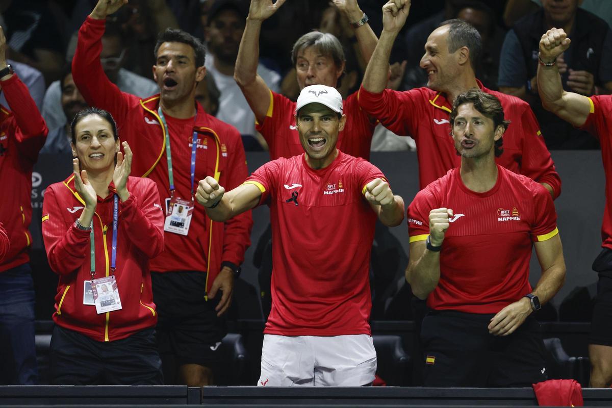 Nadal sufrió de lo lindo en el banquillo de España
