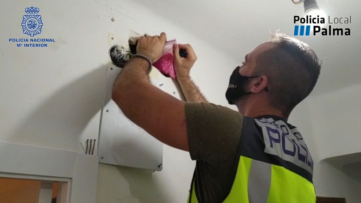 Adel Mechaal approaches the Spanish 10-kilometer record in Platja d'en Bossa