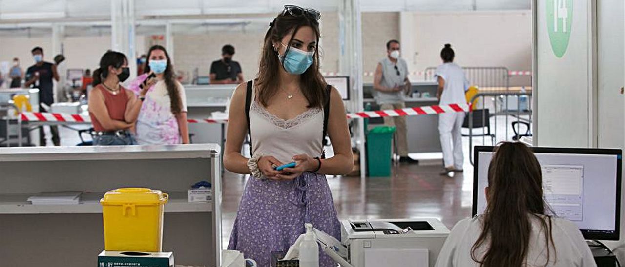 Ibiza's young people triple the average rate of covid