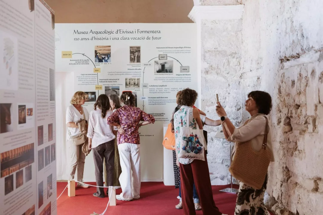 One of the areas with explanatory signs in the museum. | Bea Bermejo