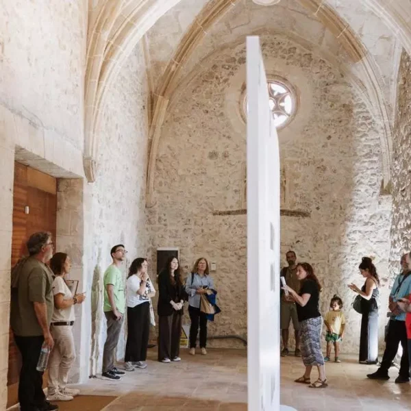 MAEF Expands Guided Tours in Ibiza’s Dalt Vila After the Success of ‘Quan les parets ens parlen’