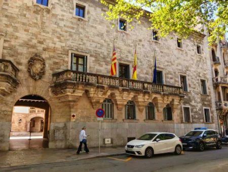 Man Accused of Repeatedly Sexually Abusing a Child in Ibiza Faces 10 Years in Prison