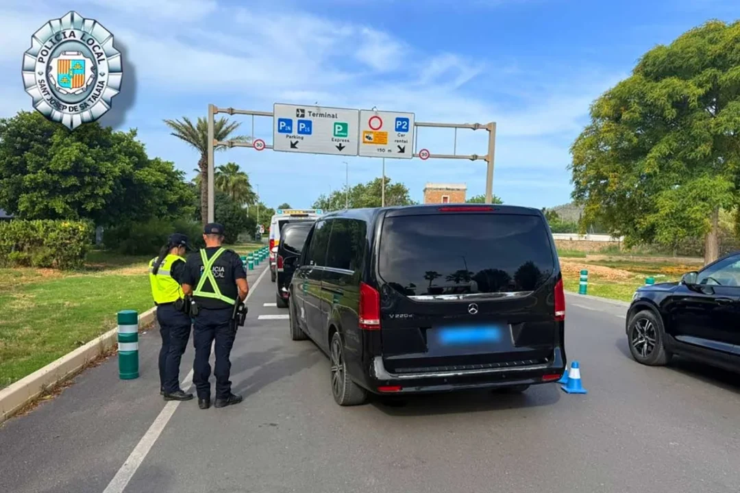 https://www.diariodeibiza.com/news/ibiza-ride-hailing-drivers-caught-transporting-passengers-testing-positive-cocaine/
