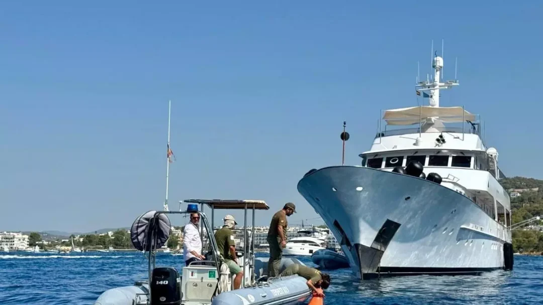 https://www.diariodeibiza.com/advice/patrol-boats-protect-posidonia-seagrass-meadows-ibiza-formentera-summer/
