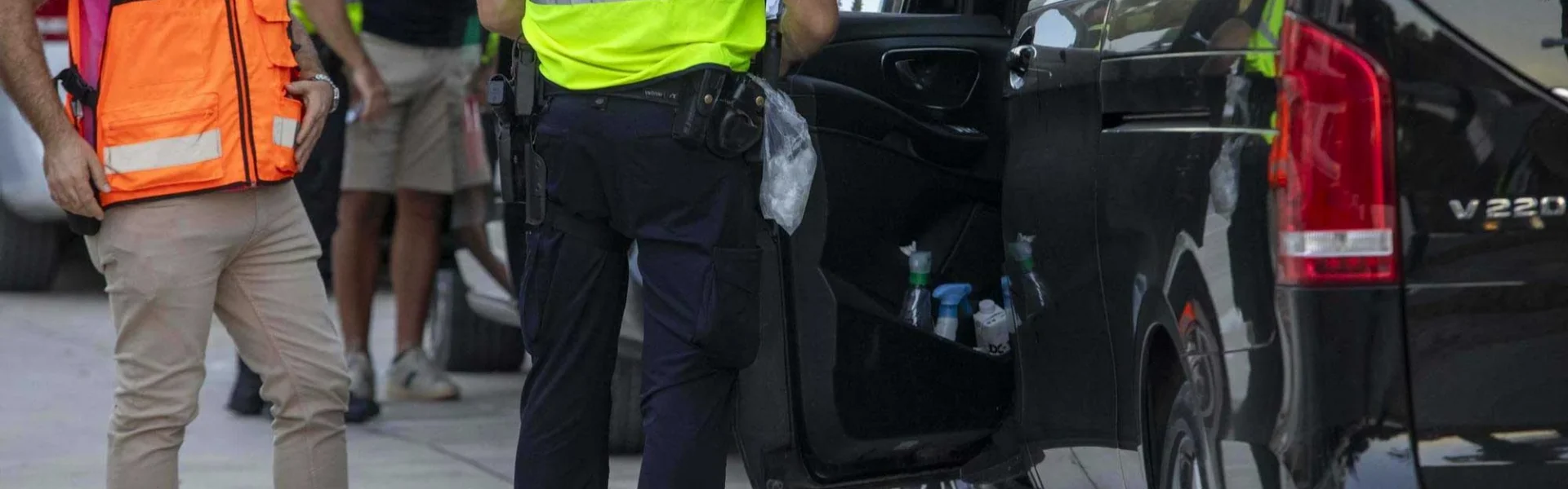 Archive image of a check by the Ibiza Local Police against pirate taxis | DI