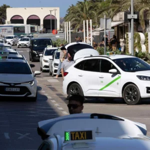 Ibiza Taxi Drivers Reach Agreement After 48 Hours of Tense Negotiations Over Airport Operations