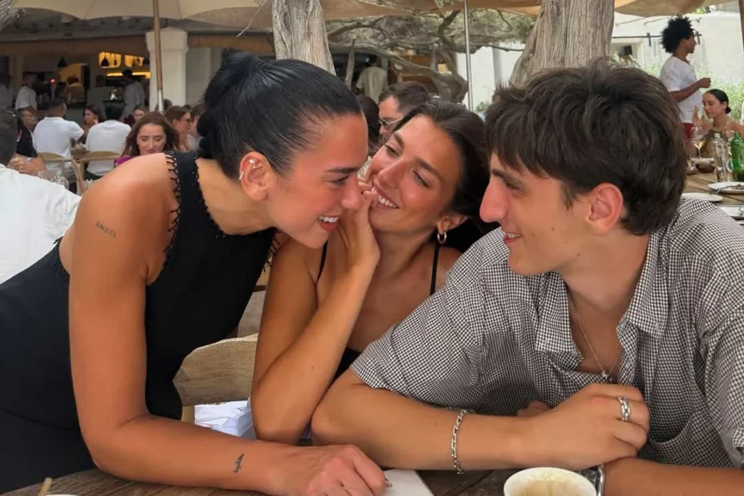 Dua Lipa with her siblings. | Instagram Dua Lipa