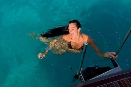 Dua Lipa Confirms Her Love for Ibiza: “There’s No Summer Without Visiting My Favourite Island at Least Once”
