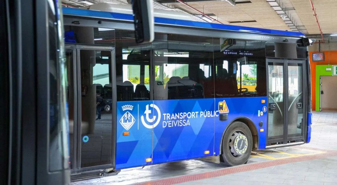 https://www.diariodeibiza.com/news/ibizas-northern-residents-demand-longer-bus-service-hours-winter/